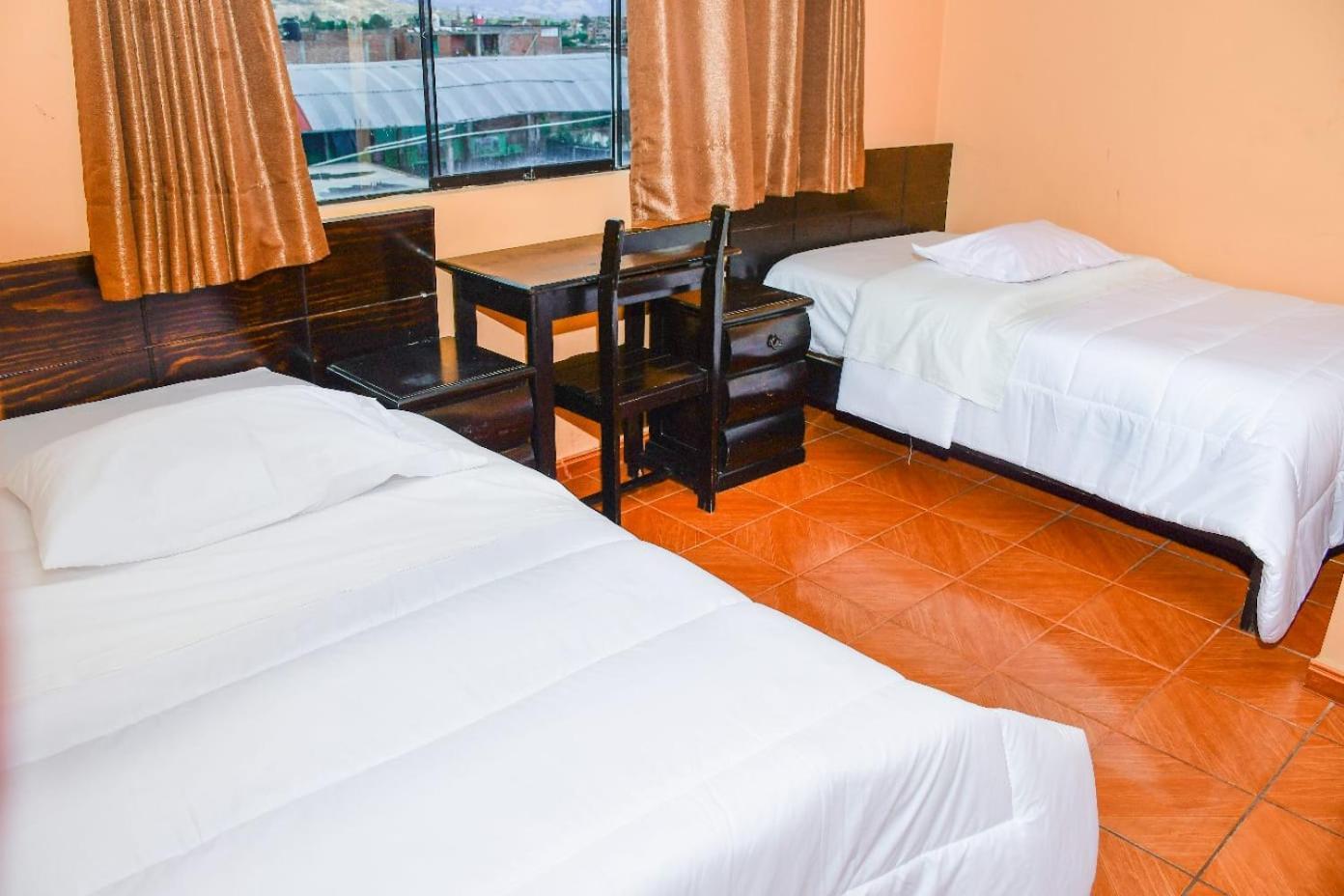 איאקוצ'ו Hotel Santa Ana מראה חיצוני תמונה