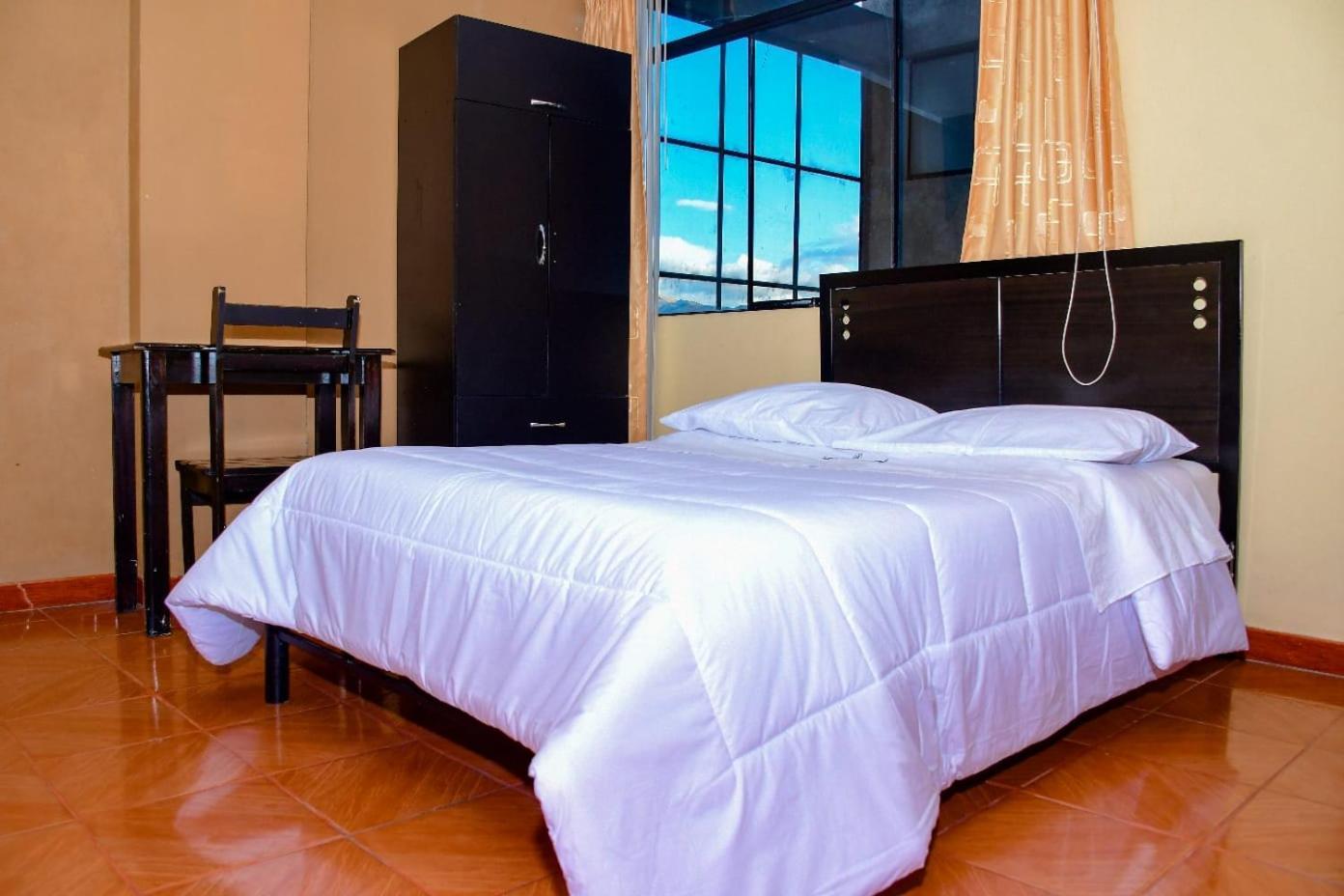 איאקוצ'ו Hotel Santa Ana מראה חיצוני תמונה