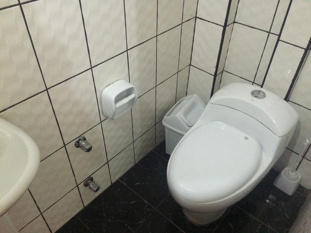 איאקוצ'ו Hotel Santa Ana מראה חיצוני תמונה